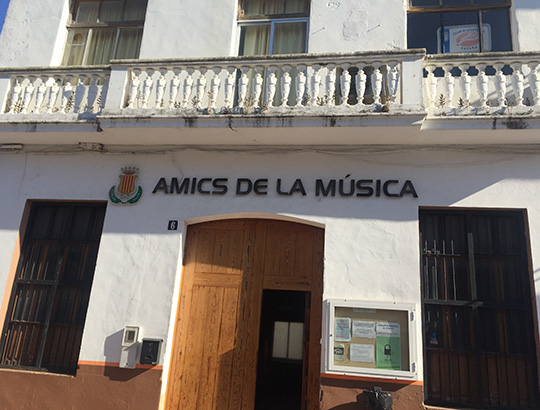 AD LIBITUM amplía su presencia en la provincia con la gestión de la escuela de música Associació Amics de la Música de Favara